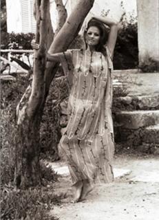Claudia Cardinale feet photo thumbnail