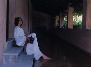 Claudia Cardinale feet photo thumbnail