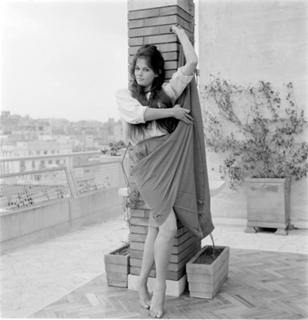 Claudia Cardinale feet photo thumbnail