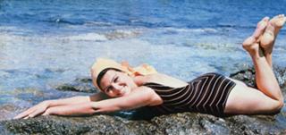 Claudia Cardinale feet photo thumbnail