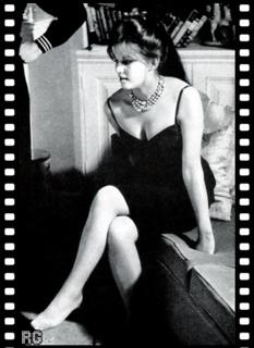 Claudia Cardinale feet photo thumbnail