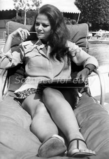 Claudia Cardinale feet photo thumbnail