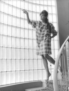 Claudia Cardinale feet photo thumbnail