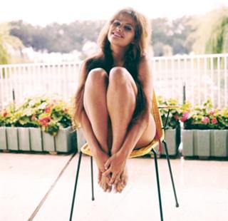 Claudia Cardinale feet photo thumbnail