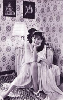 Claudia Cardinale feet photo thumbnail