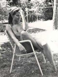 Claudia Cardinale feet photo thumbnail