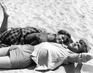 Claudia Cardinale feet photo thumbnail
