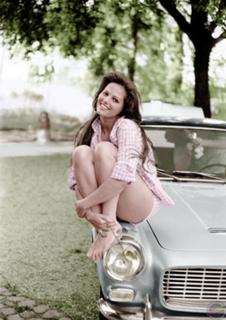 Claudia Cardinale feet photo thumbnail