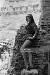 Claudia Cardinale feet photo thumbnail