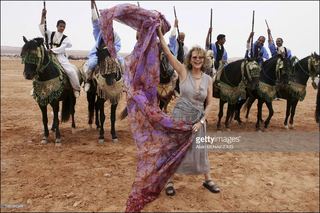 Claudia Cardinale feet photo thumbnail
