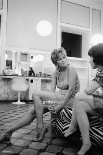 Claudia Cardinale feet photo thumbnail
