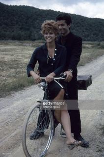 Claudia Cardinale feet photo thumbnail