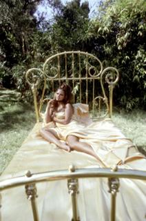 Claudia Cardinale feet photo thumbnail
