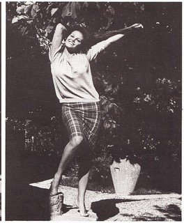 Claudia Cardinale feet photo thumbnail