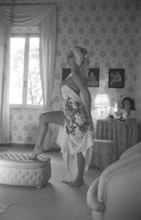 Claudia Cardinale feet photo thumbnail