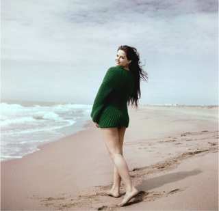 Claudia Cardinale feet photo thumbnail