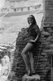 Claudia Cardinale feet photo thumbnail