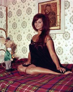 Claudia Cardinale feet photo thumbnail