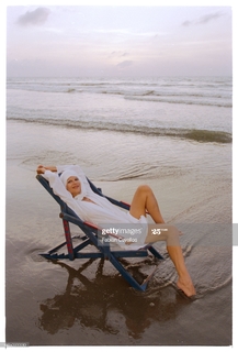 Claudia Cardinale feet photo thumbnail