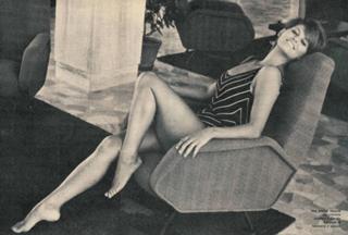 Claudia Cardinale feet photo thumbnail