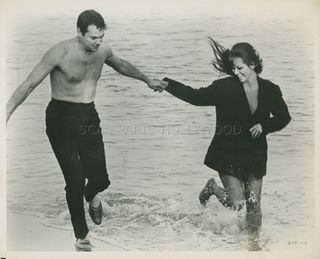 Claudia Cardinale feet photo thumbnail