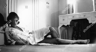 Claudia Cardinale feet photo thumbnail