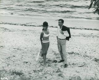 Claudia Cardinale feet photo thumbnail