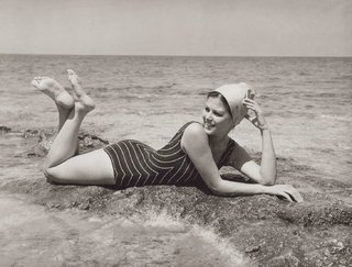 Claudia Cardinale feet photo thumbnail