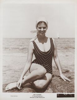 Claudia Cardinale feet photo thumbnail