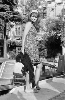 Claudia Cardinale feet photo thumbnail