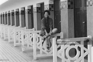Claudia Cardinale feet photo thumbnail
