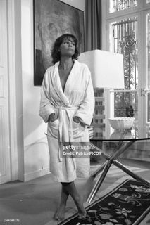 Claudia Cardinale feet photo 2