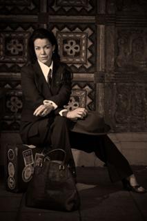 Claudia Christian feet photo 14
