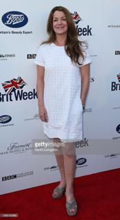 Claudia Christian feet photo 9