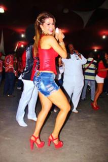 Claudia Colucci feet photo 6
