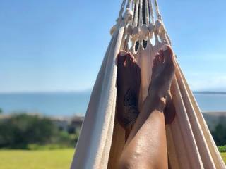 Claudia Fernandez feet photo 8