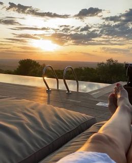 Claudia Fernandez feet photo 7