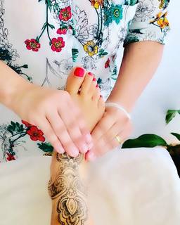 Claudia Fernandez feet photo 6