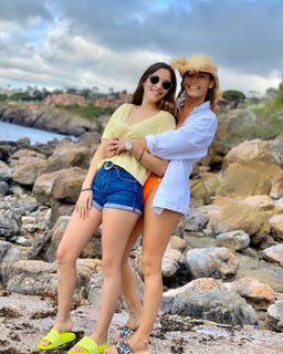 Claudia Fernandez feet photo 13