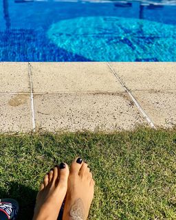 Claudia Fernandez feet photo 5