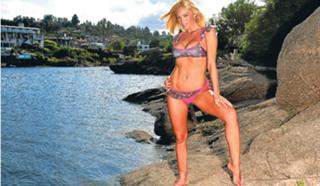 Claudia Fernandez feet photo 2