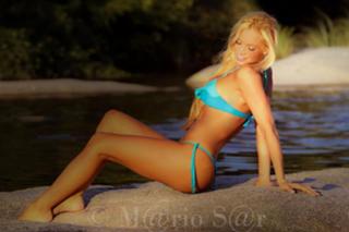 Claudia Fernandez feet photo 19