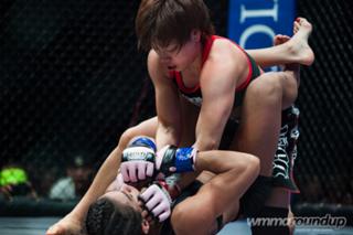 Claudia Gadelha feet photo thumbnail