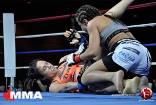 Claudia Gadelha feet photo thumbnail