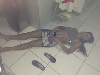 Claudia Gadelha feet photo thumbnail