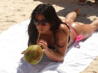 Claudia Gadelha feet photo thumbnail