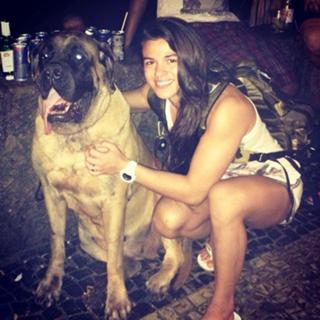 Claudia Gadelha feet photo thumbnail