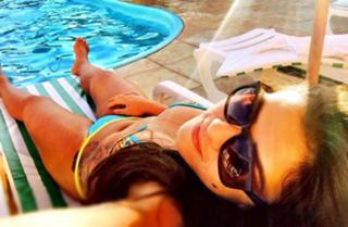 Claudia Gadelha feet photo thumbnail