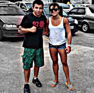 Claudia Gadelha feet photo thumbnail