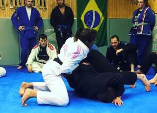 Claudia Gadelha feet photo thumbnail